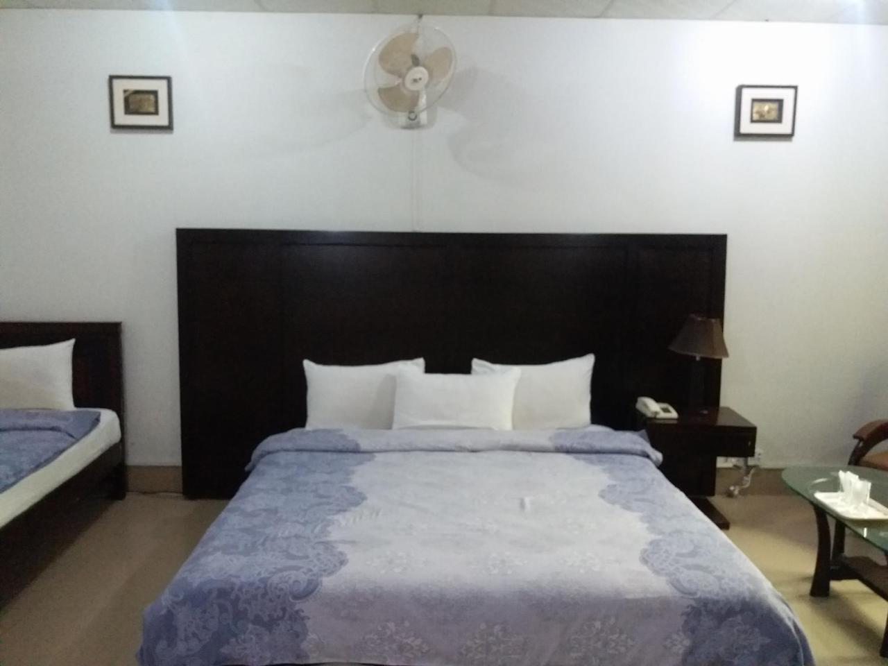 Amyl'S Garden Guest House อิสลามาบัด ภายนอก รูปภาพ