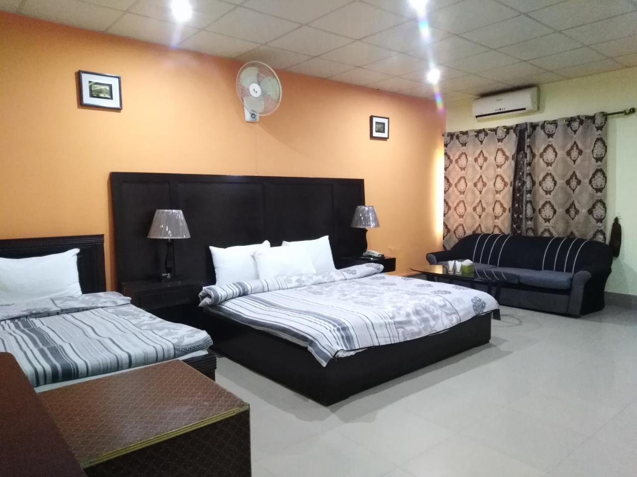 Amyl'S Garden Guest House อิสลามาบัด ภายนอก รูปภาพ