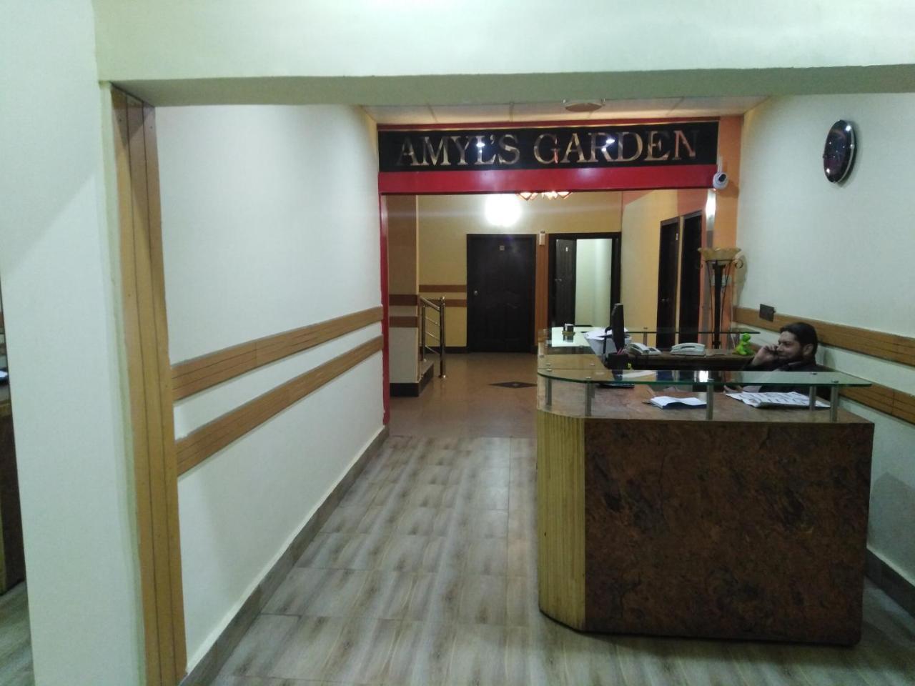 Amyl'S Garden Guest House อิสลามาบัด ภายนอก รูปภาพ