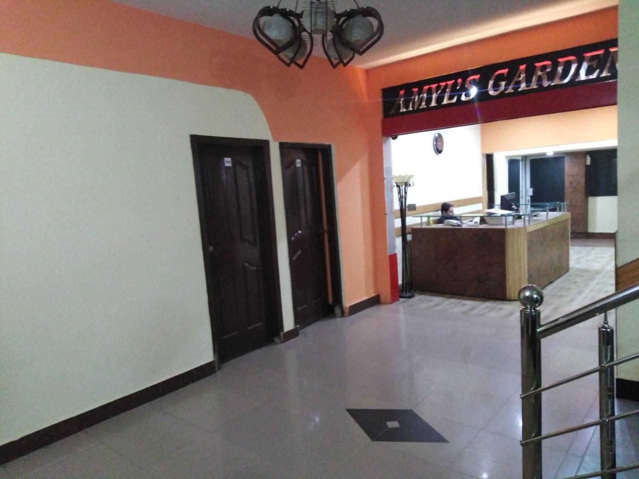 Amyl'S Garden Guest House อิสลามาบัด ภายนอก รูปภาพ
