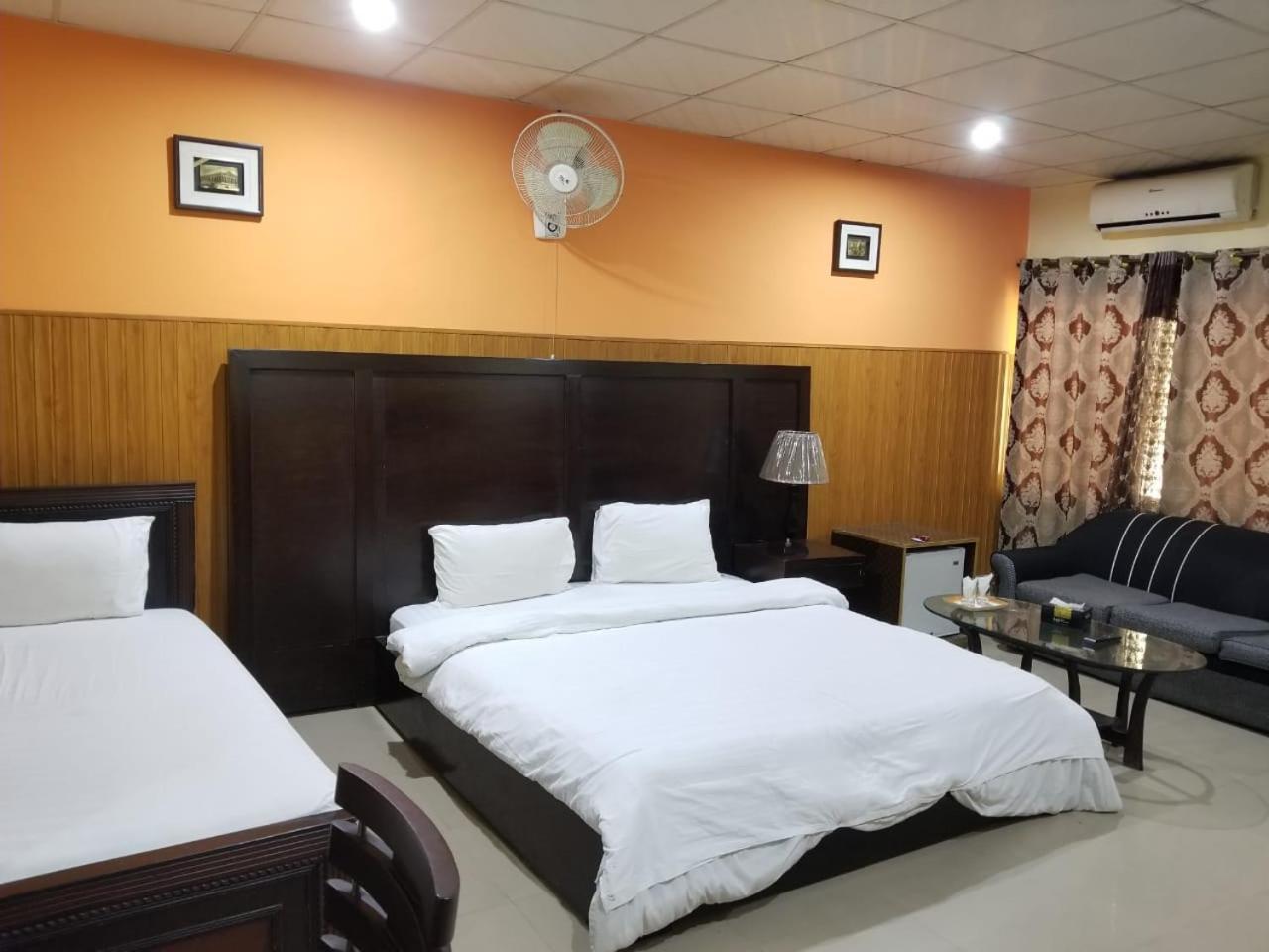 Amyl'S Garden Guest House อิสลามาบัด ภายนอก รูปภาพ